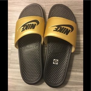 Men’s Nike slides